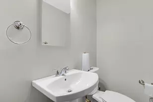 923 E 158th St, Dolton, IL 60419 - Photo 16