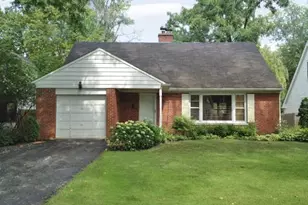 257 Dickens St, Northfield, IL 60093 - Photo 1