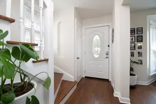 7141 N Kedvale Ave, Lincolnwood, IL 60712 - Photo 8