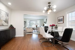 7141 N Kedvale Ave, Lincolnwood, IL 60712 - Photo 12