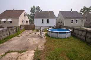 8822 S California Ave, Evergreen Park, IL 60805 - Photo 18