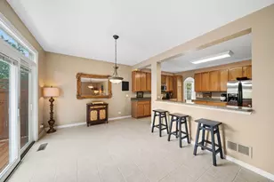 2975 Adamson Dr, Geneva, IL 60134 - Photo 10