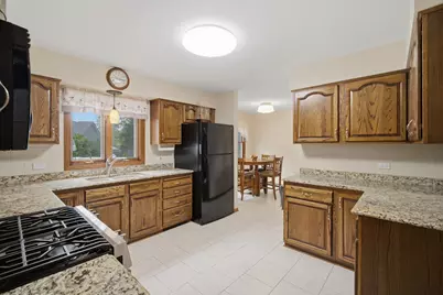 243 N Delany Road, Gurnee, IL 60031 - Photo 10