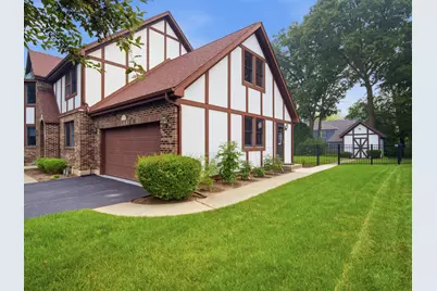 243 N Delany Road, Gurnee, IL 60031 - Photo 2