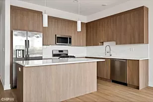 3207 N Lawndale Ave, Chicago, IL 60618 - Photo 10