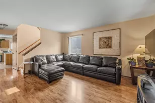 229 Churchill Ct, Round Lake Beach, IL 60073 - Photo 4