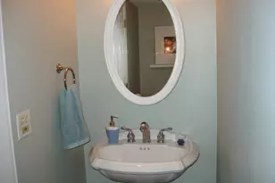 209 Wilton Ln, Mundelein, IL 60060 - Photo 14