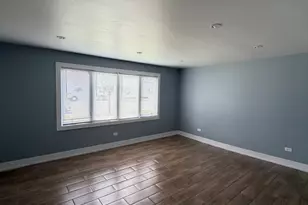 8700 S 82nd Ct, Hickory Hills, IL 60457 - Photo 10