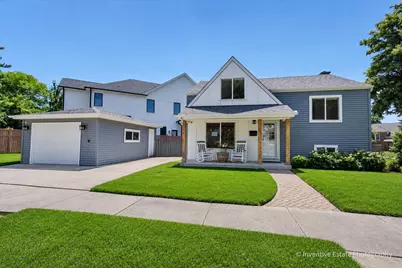 331 W Hillside Avenue, Elmhurst, IL 60126 - Photo 2