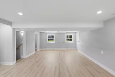 37 E Weathersfield Way, Schaumburg, IL 60193 - Photo 22