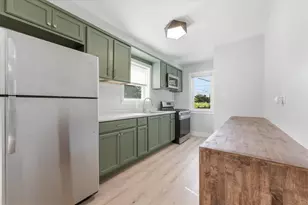 [Address not provided], Chicago, IL 60629 - Photo 10