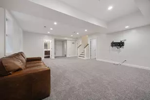 7739 Kenton Ave, Skokie, IL 60076 - Photo 30