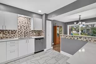 197 Rob Roy Ct, Schaumburg, IL 60194 - Photo 8