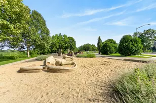 197 Rob Roy Ct, Schaumburg, IL 60194 - Photo 22