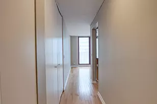 200 N Dearborn St, Chicago, IL 60601 - Photo 2