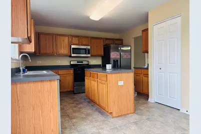 408 Clifton Lane, Bolingbrook, IL 60440 - Photo 4