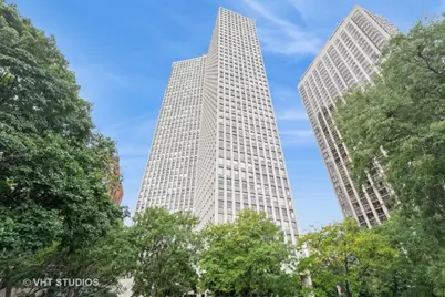 2626 N Lakeview Avenue #1002, Chicago, IL 60614 - Photo 1