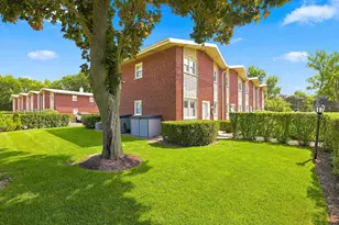 630 Hibbard Rd, Wilmette, IL 60091 - Photo 1