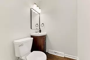 630 Hibbard Rd, Wilmette, IL 60091 - Photo 12
