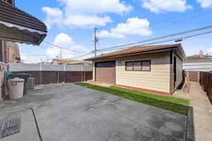11543 S Ewing Ave, Chicago, IL 60617 - Photo 26