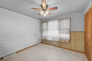 11543 S Ewing Ave, Chicago, IL 60617 - Photo 10