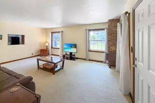 309 S Linn St, Shannon, IL 61078 - Photo 4