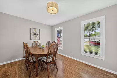 821 Chestnut Court, Marengo, IL 60152 - Photo 4
