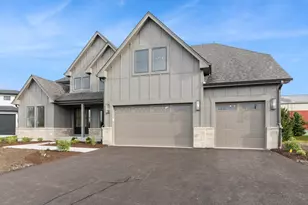 25152 W Stallion Ct, Plainfield, IL 60585 - Photo 2