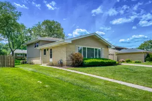 532 Summit Dr, Schaumburg, IL 60193 - Photo 24
