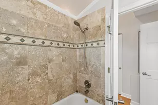 8029 Lincoln Ave, Skokie, IL 60077 - Photo 22