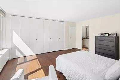 777 N Michigan Avenue #1801, Chicago, IL 60611 - Photo 12