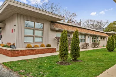 26 E Washington Avenue #2, Lake Bluff, IL 60044 - Photo 1