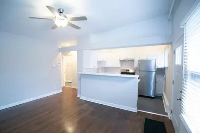 26 E Washington Avenue #2, Lake Bluff, IL 60044 - Photo 2