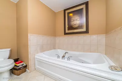 4251 W Montrose Avenue, Chicago, IL 60641 - Photo 12