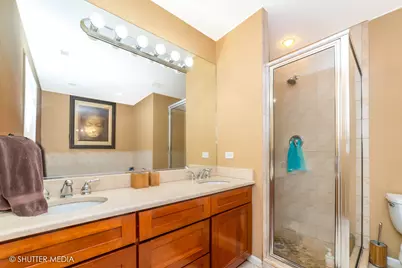 4251 W Montrose Avenue, Chicago, IL 60641 - Photo 10