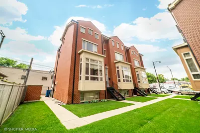 4251 W Montrose Avenue, Chicago, IL 60641 - Photo 2