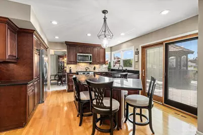 1875 Hawk Lane, Elk Grove Village, IL 60007 - Photo 10