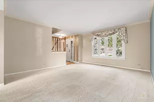1875 Hawk Ln, Elk Grove Village, IL 60007 - Photo 6