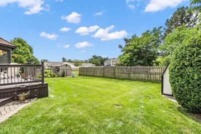 1875 Hawk Lane, Elk Grove Village, IL 60007 - Photo 32
