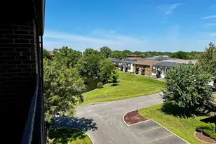 10420 Circle Dr, Oak Lawn, IL 60453 - Photo 10