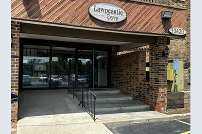 10420 Circle Drive #48B, Oak Lawn, IL 60453 - Photo 4
