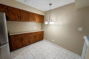 10420 Circle Dr, Oak Lawn, IL 60453 - Photo 18