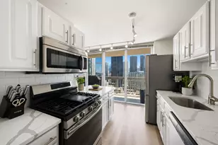 545 N Dearborn St, Chicago, IL 60654 - Photo 4