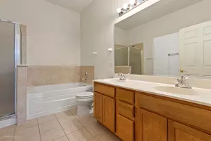 16553 Buckner Pond Wy, Crest Hill, IL 60403 - Photo 14