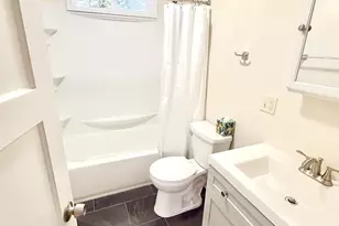 305 S Van Doren St, Champaign, IL 61820 - Photo 10