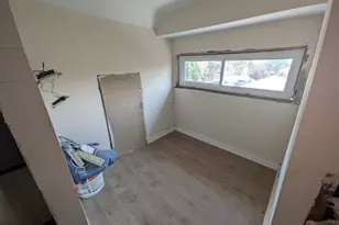 8001 S Laflin St, Chicago, IL 60620 - Photo 12