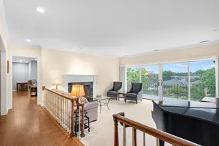 5 Oak Brook Club Dr, Oak Brook, IL 60523 - Photo 2