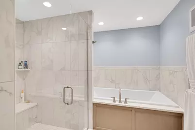 5 Oak Brook Club Drive #P1N, Oak Brook, IL 60523 - Photo 8