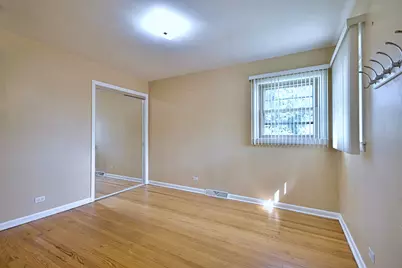 5719 N Orange Avenue, Chicago, IL 60631 - Photo 16