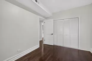 3023 W Wellington Ave, Chicago, IL 60618 - Photo 16